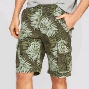 Goodfellow & Co Green Leaf Cargo Shorts